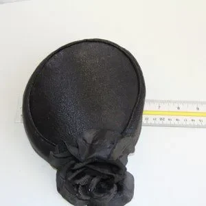 yvonne | Accessories | Vintage Yvonne Pillbox Rose Accent 